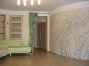 Wall painting in the bedroom (with interior)