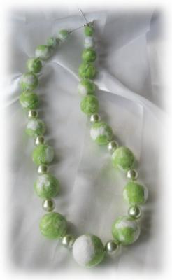 Necklace "Freshness of mint" (felt). Bystrova Anastasia