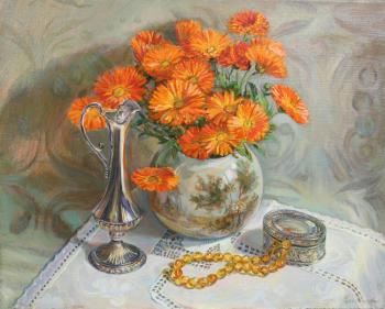 Still Life with amber beads. Chernysheva Marina
