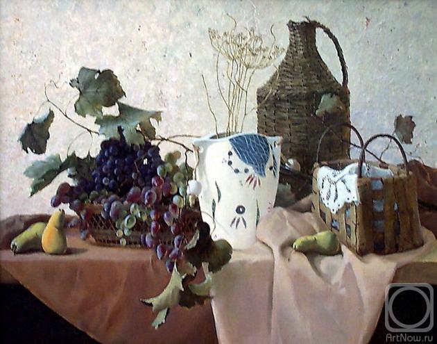 Kukueva Svetlana. pottle with a grape