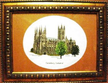   (Canterbury Cathedral).    .    (Heritage Stitchcraft, England).  