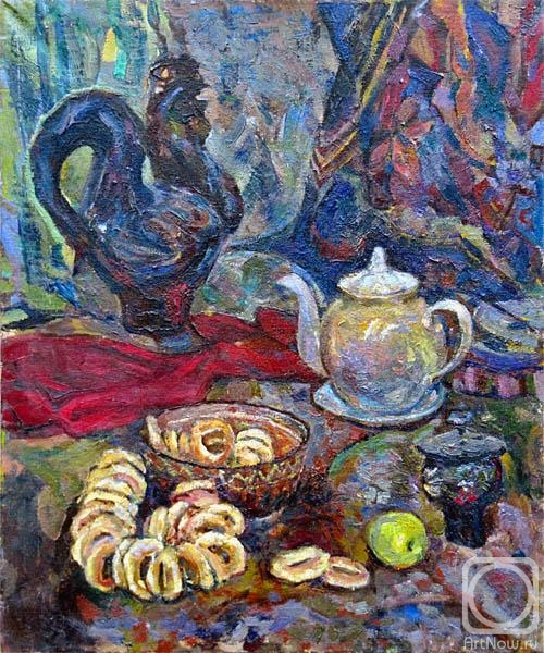 Krymskaya Elena. Tea and round cracknel
