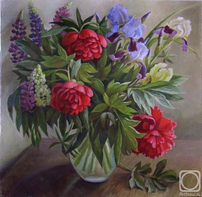 Shumakova Elena. Peonies, lupines and irises