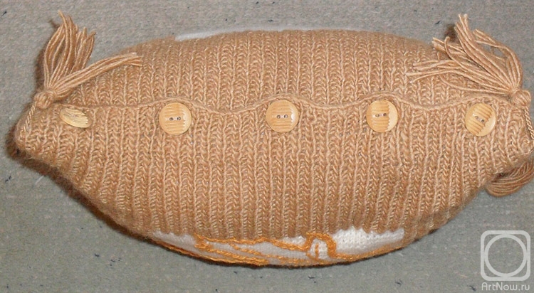 Proskuryakova Tatiana. Decorative pillow 5. Butt
