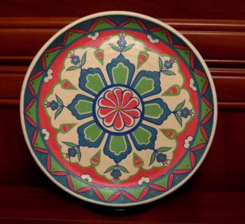 Decorative oriental plate