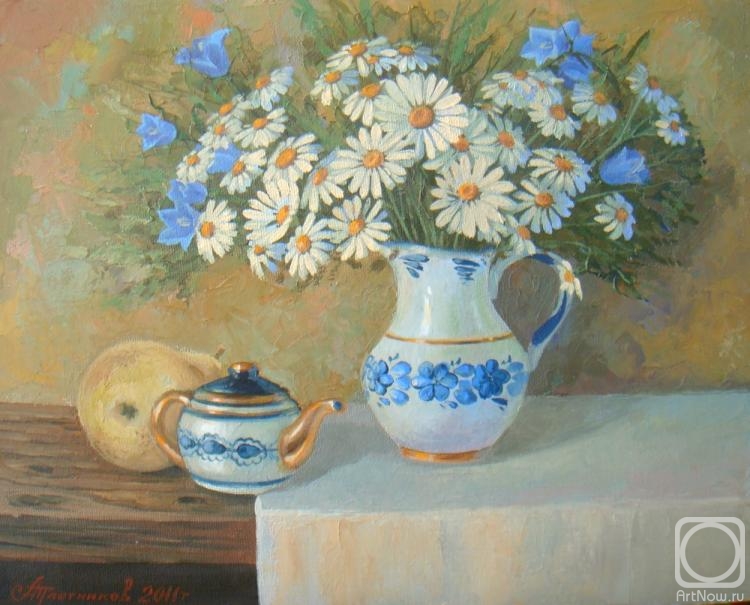 Plotnikov Alexander. Still life with daisies and teapot