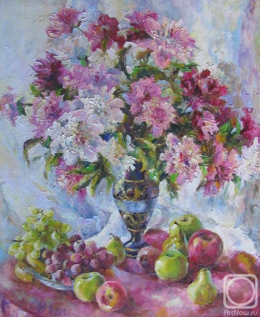 Kruglova Irina. Peonies fruit
