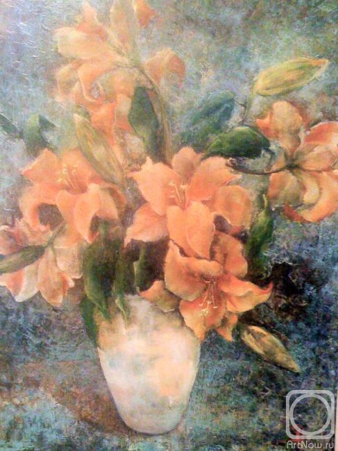 Golubeva Marianna. Red lilies in a white vase