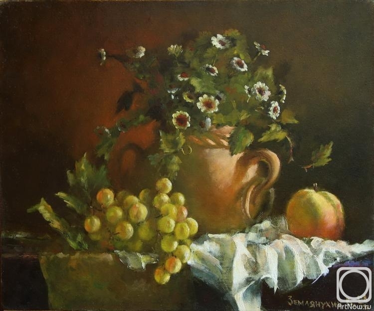 Zerrt Vadim. Still-life with colors, grapes and a peach