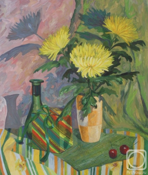 Lukaneva Larissa. Still Life with Chrysanthemum and Fancy Box