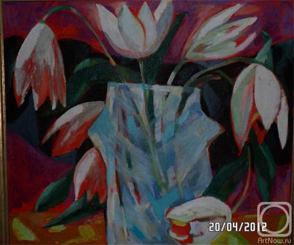 Dashkina Saniya. White flowers