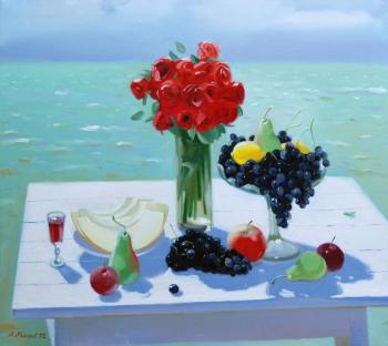 Roses, grapes and the sea