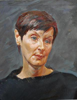 Nina Dekonskaia in dark dress