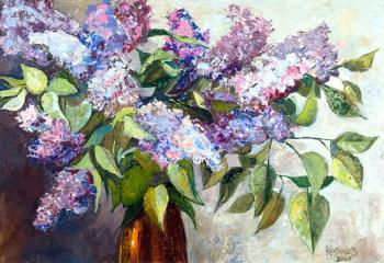 Lilac in the country. Korhov Yuriy