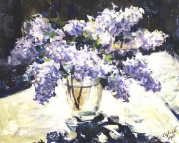 Lilacs in the sun