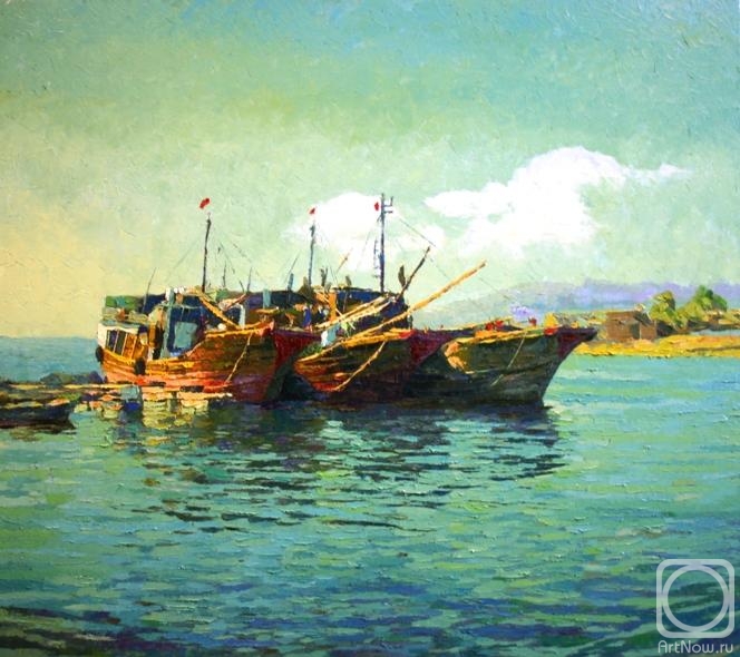 Rudnik Mihkail. Chinese schooners at the pier