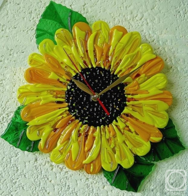 Repina Elena. Wall clocks"Sunflower", glass, fusing 