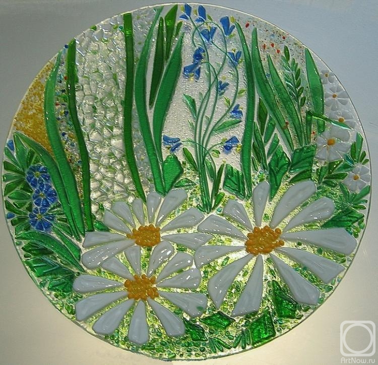 Repina Elena. Great dish for the holiday table, "Dreams of Summer" glass fusing