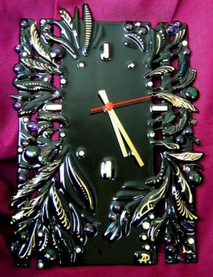 Openwork glass clock "Radiance Night" fusing. Repina Elena