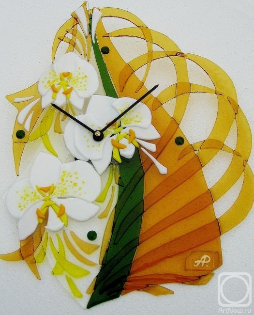 Repina Elena. Wall clock "Sun Orchid" glass, fusing