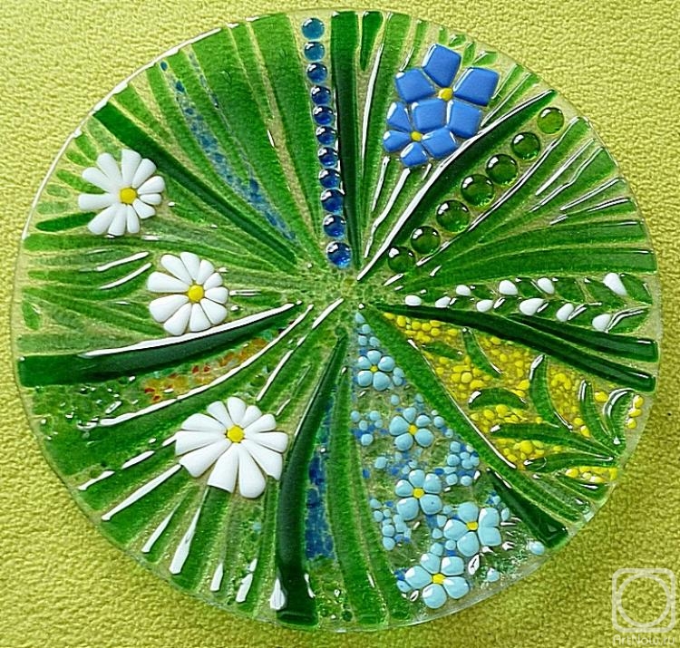 Repina Elena. Glass dish for the holiday table, "Motley grass" fusing