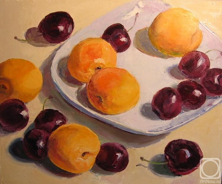 Klushnik Natalia. Apricots and cherries