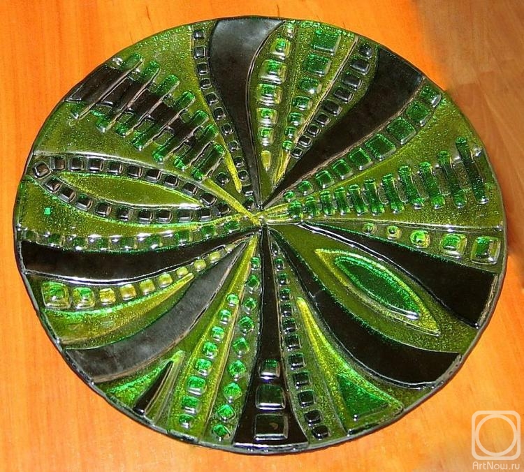 Repina Elena. Glass dish for the holiday table, "Geometry of contrast" glass fusing