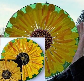 A large dish for the holiday table "Sunflower" glass fusing. Repina Elena