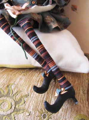 �������