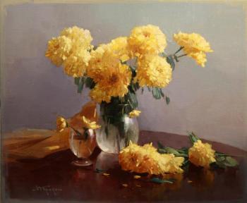 Still life with yellow chrysanthemums. Pryadko Yuriy