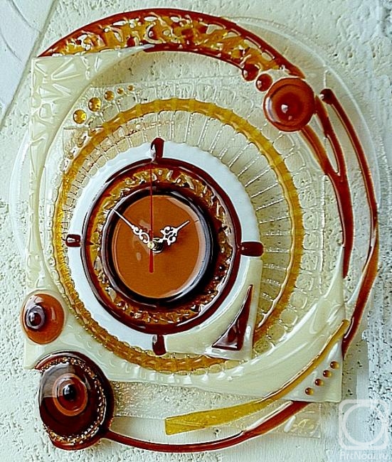 Repina Elena. Large wall clock "Eclectic" glass fusing (another angle)