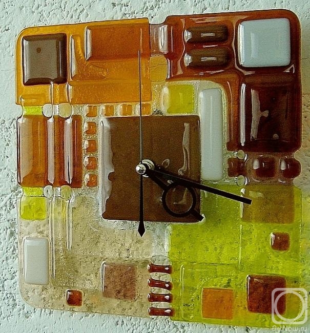 Repina Elena. Wall clock "Abstraction in autumn colors" glass, fusing