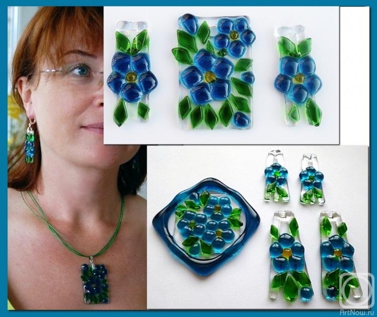 Repina Elena. Jewelry Set "Eyes color of the sea" glass, fusing