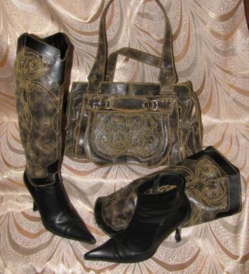 Set of bags and removable legs for ready-made women's boots