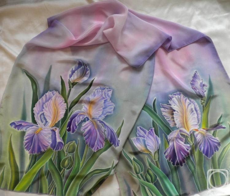 Moskvina Tatiana. Batik-stole "Silk irises"