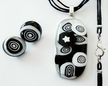 Jewelry Set "Black and White" glass, fusing (Abstract Jewelry). Repina Elena
