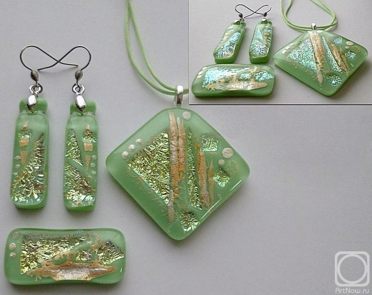 Repina Elena. Jewelry Set "Coolness of mint" dihroic glass, fusing