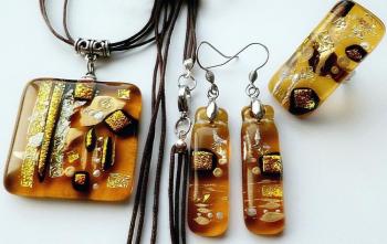 Jewelry Set "Amber dreams" 2 dihroic glass, fusing