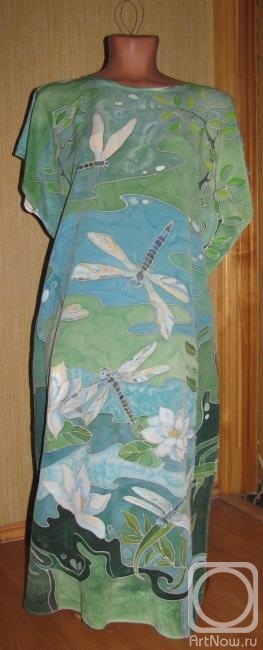 Zarechnova Yulia. Plate.Batik "Dragonflies on the Pond"