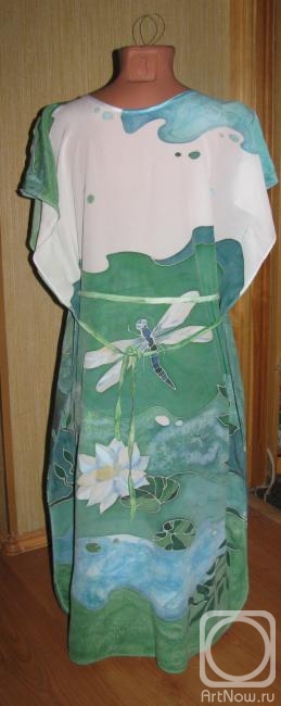 Zarechnova Yulia. Plate.Batik "Dragonflies on the Pond"