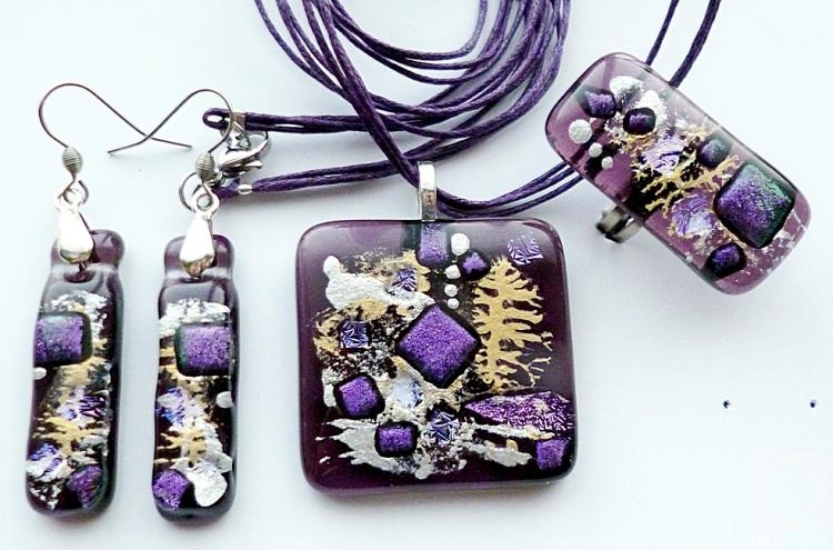 Repina Elena. Jewelry Set "Violet twilight" dihroic glass, fusing