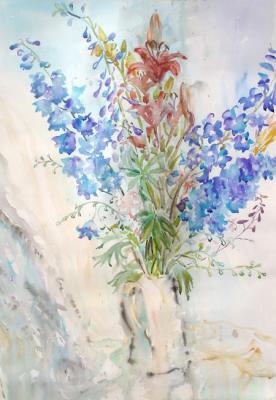 Dlfinium and lilies in a jug