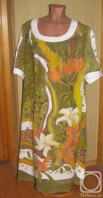 Zarechnova Yulia. Dress. Batik "Warm mood"