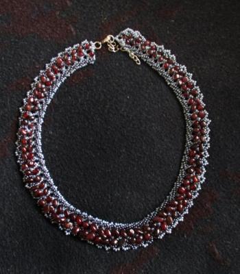 Necklace "Pomegranate Glitter"
