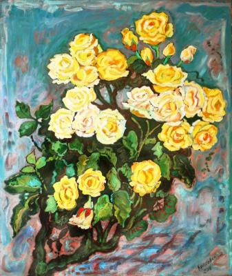 Yellow rose bush