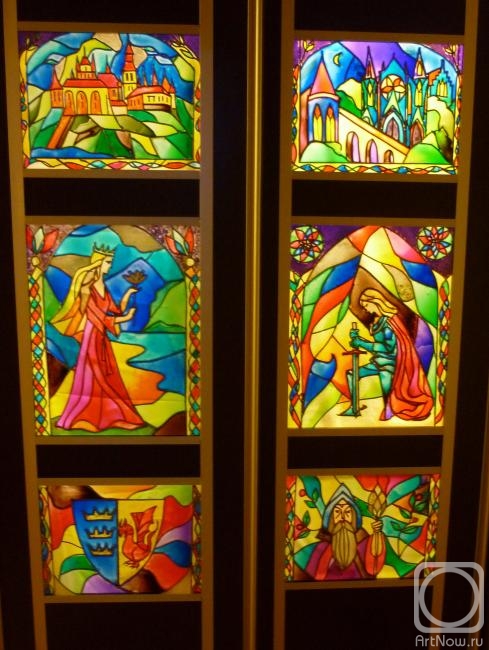 Ripa Elena. Stained-glass door "The legends of King Arthur"