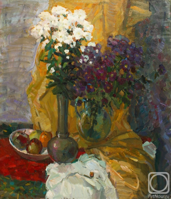 Zhukova Juliya. Two of bouquet on the yellow drapery