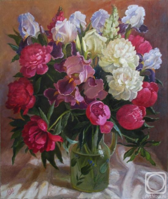 Shumakova Elena. Red irises and peonies in a carafe