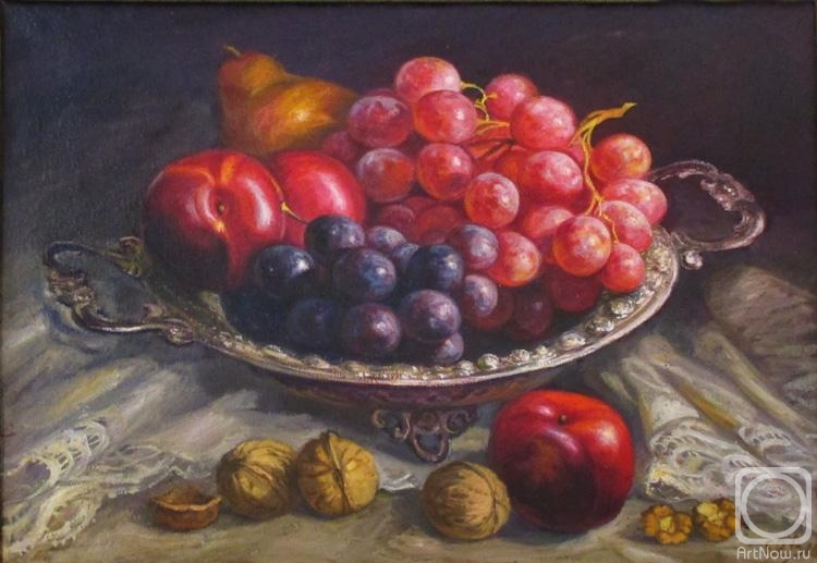 Shumakova Elena. Plums, grapes and nuts