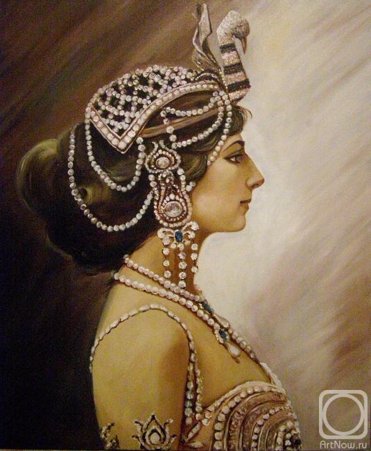 Mishchenko-Sapsay Svetlana. Earrings with sapphire (Mata Hari)
